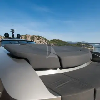Sunbathing area