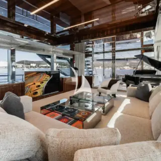 ELYSIUM I - Main saloon aft