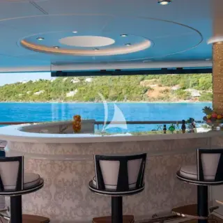 Owner's deck Bar