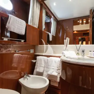Twin en-suite facilities