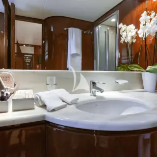 Master en-suite facilities