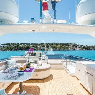 Sundeck