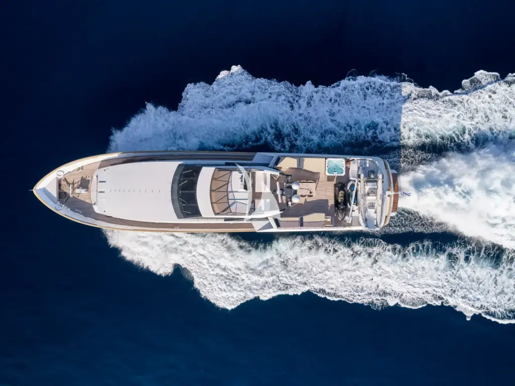 LADY RINA - Aerial view