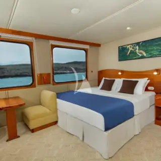 Double Cabin