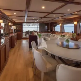 Main Deck - Formal Dining
