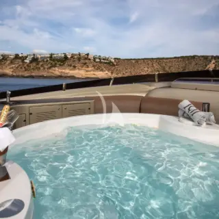Sun deck jacuzzi