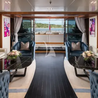 Main deck salon