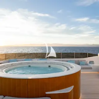 Sun deck jacuzzi