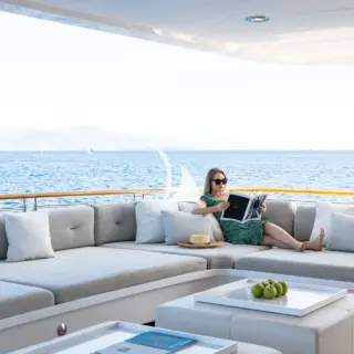 Bridge deck aft seating