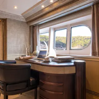 Main deck - Master office