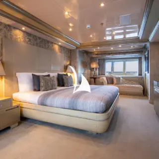 Main deck - Master cabin