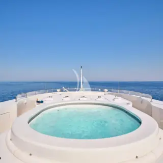 Sundeck Jaccuzi II
