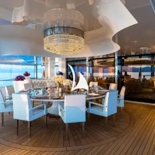 OWNER'S DECK DINNING