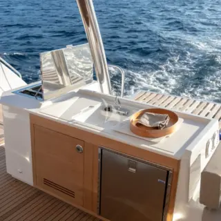 Sistership - Wet bar/Barbeque
