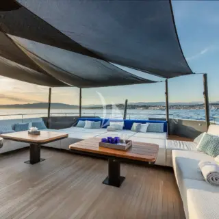 Sun lounge