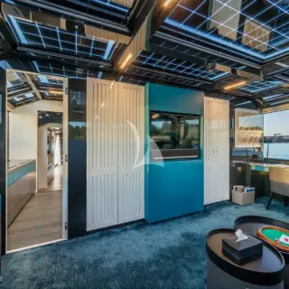Family room / 5th convertible cabin