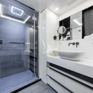 VIP bathroom