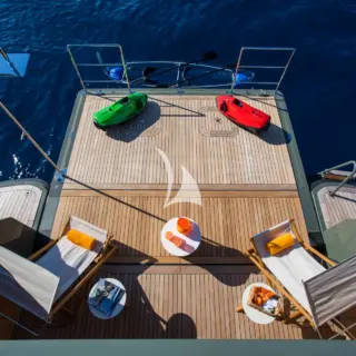 Beach platform with toys