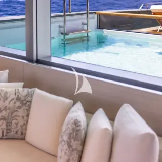 Main deck salon