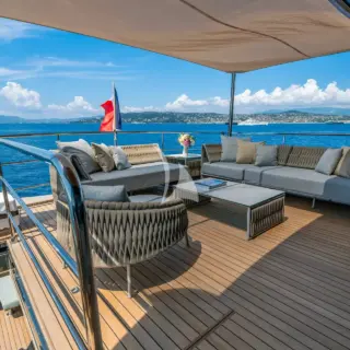 Upper aft deck