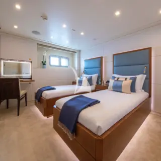 Convertible twin-to-king cabin - on lower deck