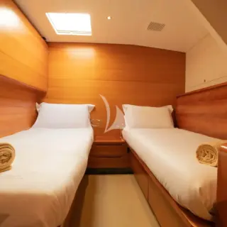 Twin Cabin