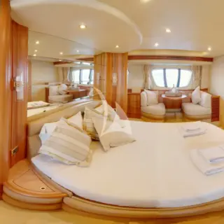 Master Cabin, exceptionally spacious