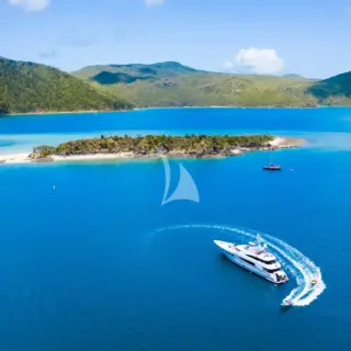 DE LISLE III | jetskiing around the islands