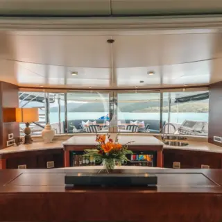 DE LISLE III - Bridge Deck Bar 