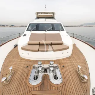 Bow view