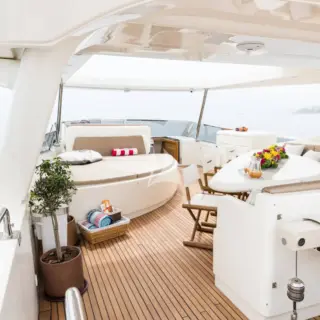 Sundeck 4