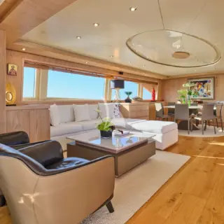 STAR LINK - Bright interior