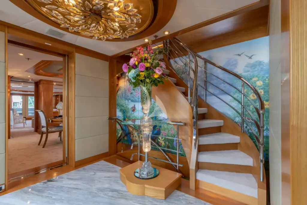 VIBRANCE - Med Foyer