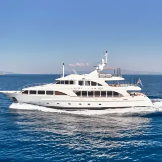 RIVA I - Image 4