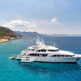 RIVA I - Image 1