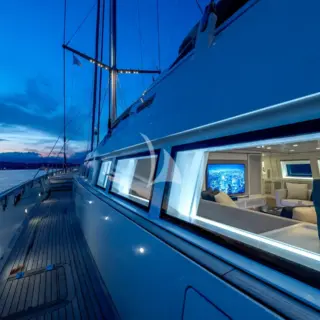Main deck side gangway