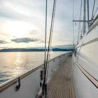 Main deck side gangway