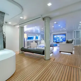Main deck salon