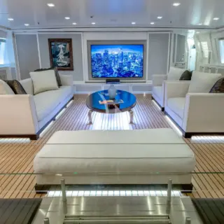 Main deck salon