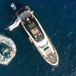 VIVALDI - AERIAL WITH TOYS 