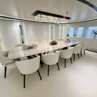 Dining area refitted May 2023