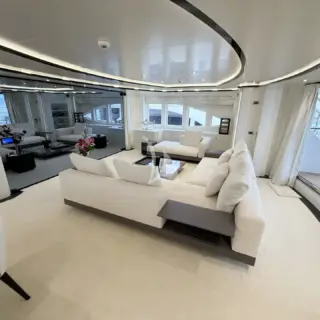 Upper salon refitted May 2023 (professional photoshoot coming soon)