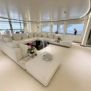 Main salon refitted May 2023 (professional photoshoot coming soon)