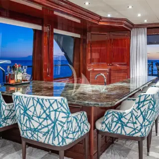 Skylounge bar