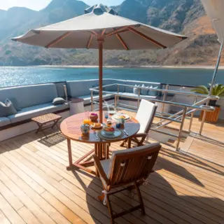 Upper deck aft dining area