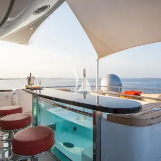 Sundeck Bar / Pool