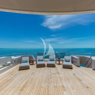 Sun deck aft with lounge chairs