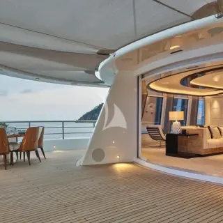 Owner's deck