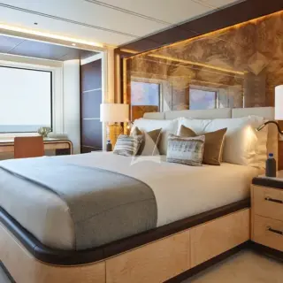 Double cabin