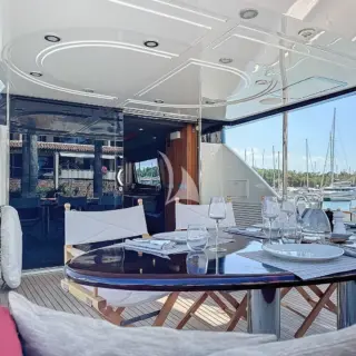 Outdoor Aft Dining